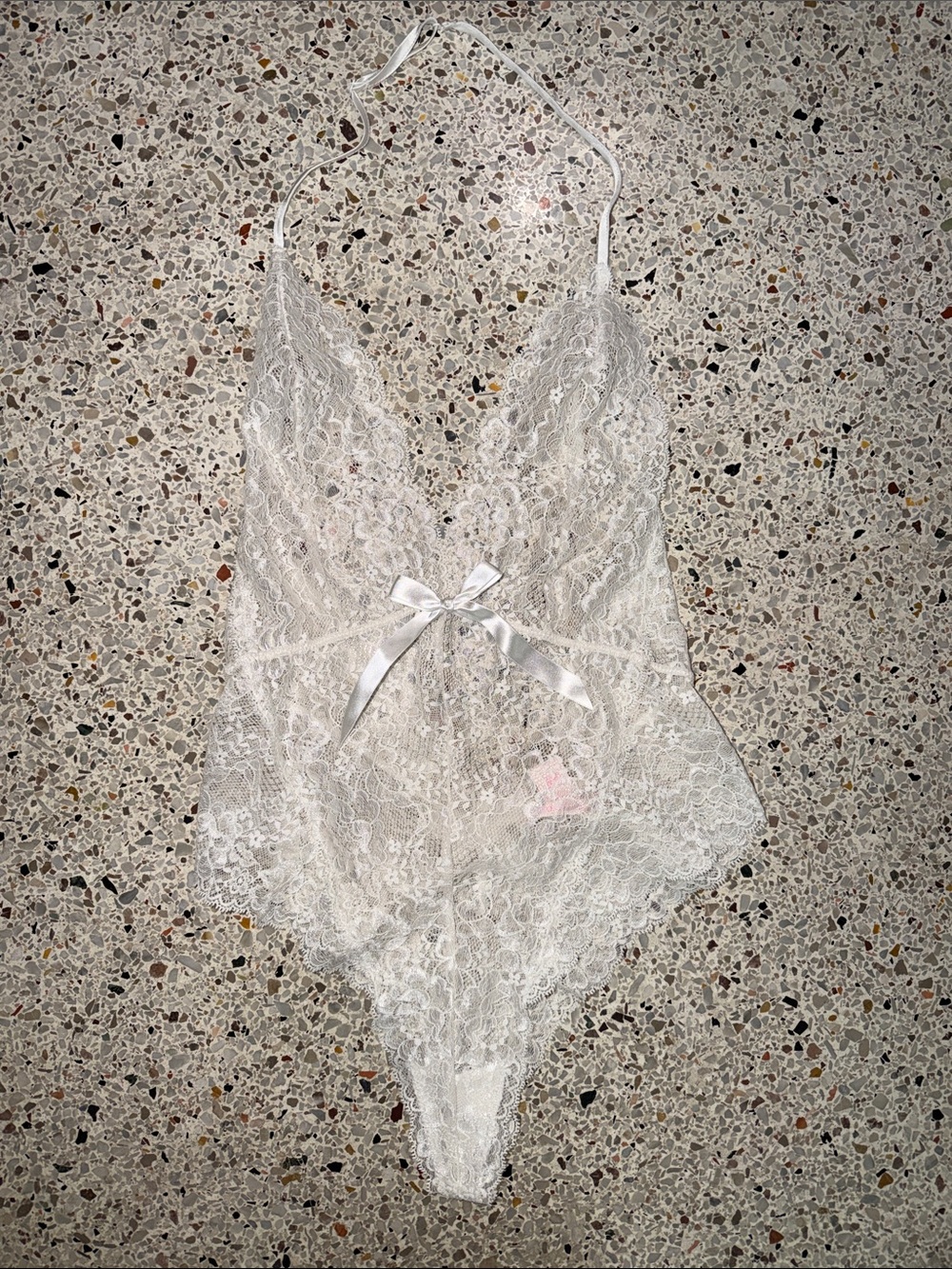 Victoria’s Secret white lace bodysuit Teddy bow front back medium m
